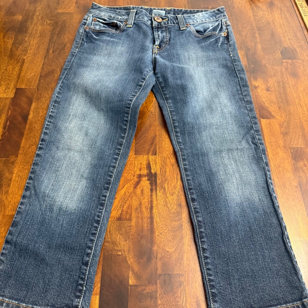 Lucky Brand Lody Crop Jeans Womens Size 4 27 Blue Denim 7WD1033 Dungarees 30x21 - Picture 3 of 11